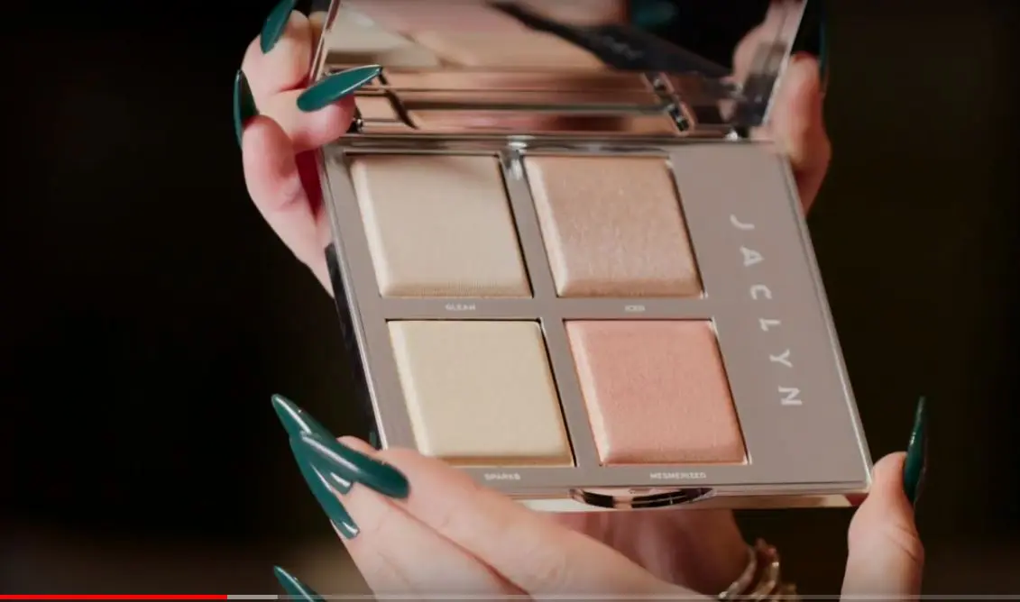 Sneak Peek: Jaclyn Cosmetics Holiday Collection Reveal 3 flash palette jaclyn hill Jaclyn Cosmetics, Jaclyn Hill