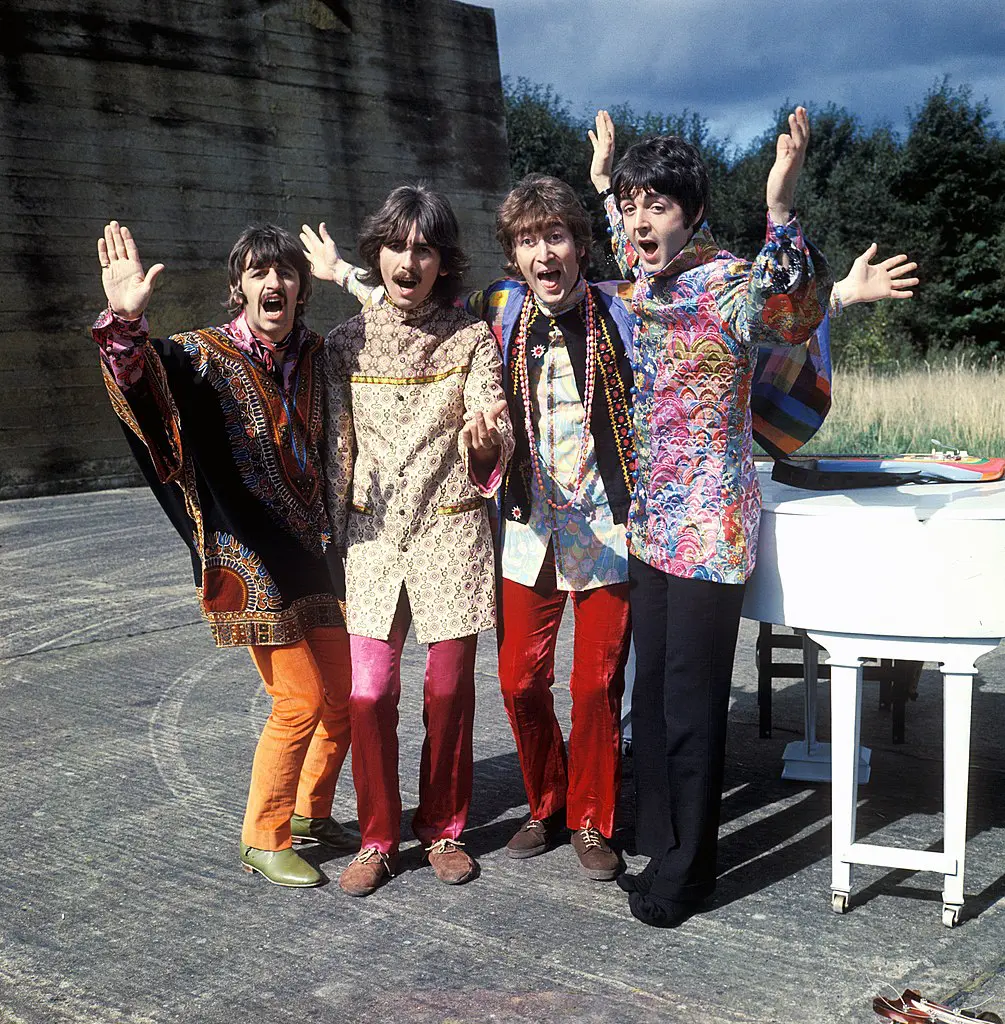 When The Beatles Celebrated Holi In India 1 When The Beatles Celebrated Holi In India