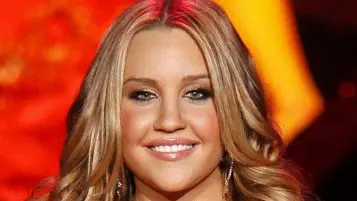 Amanda Bynes is Obsessed With Italian Fashion Label Off-White