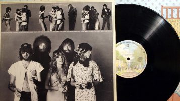 The Love Triangles behind Fleetwood Mac's "Rumours"