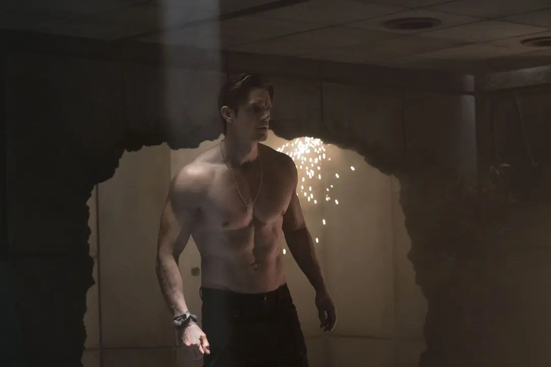 Altered Carbon Teaches Us This About Capitalism 1 Takeshi Kovac (played by Joel Kinnaman)