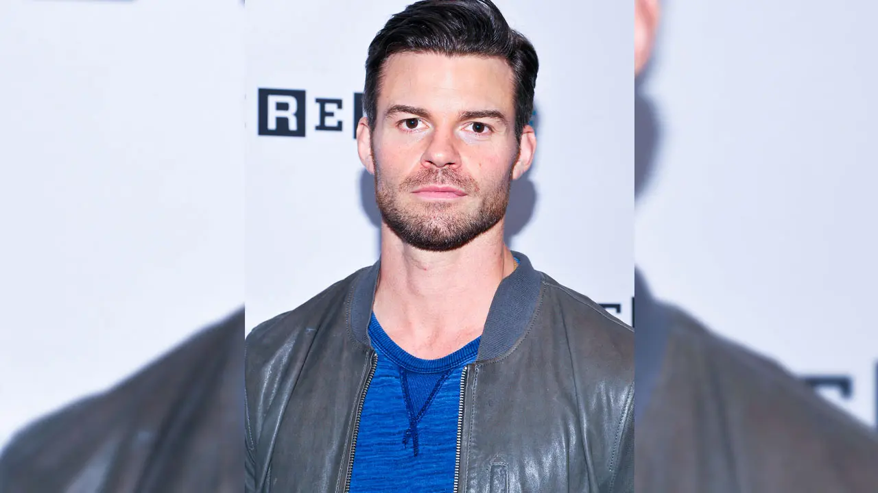 Daniel Gillies responds to fan wanting a hug!