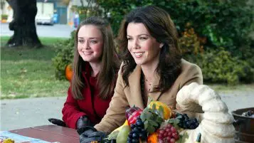 Lorelai Gilmore's 5 Good & 5 Bad Mom Moments
