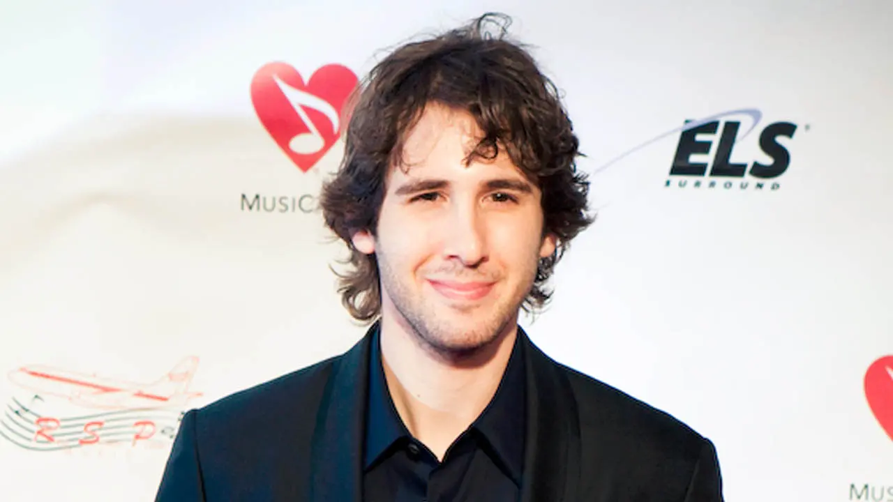Josh Groban Gets Restraining Order Against Stalker Woman