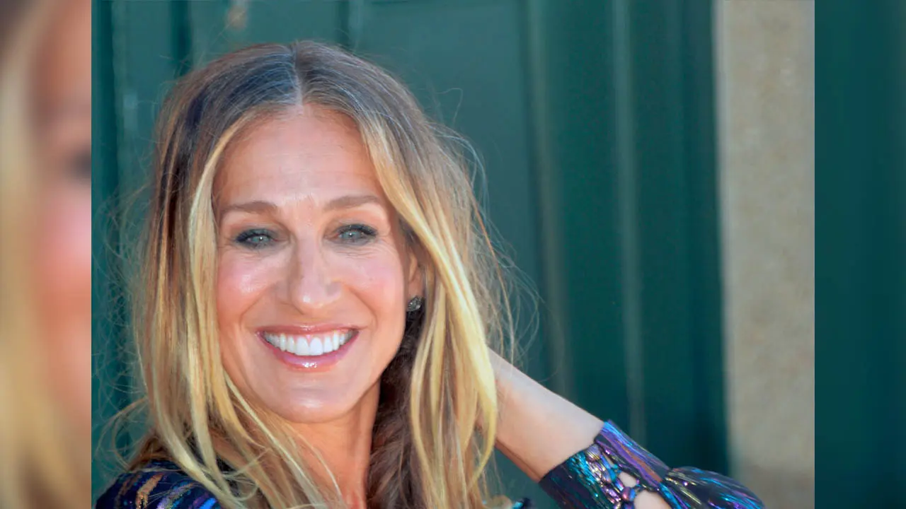 Sarah Jessica Parker Posted a Teaser on Hocus Pocus Sequel