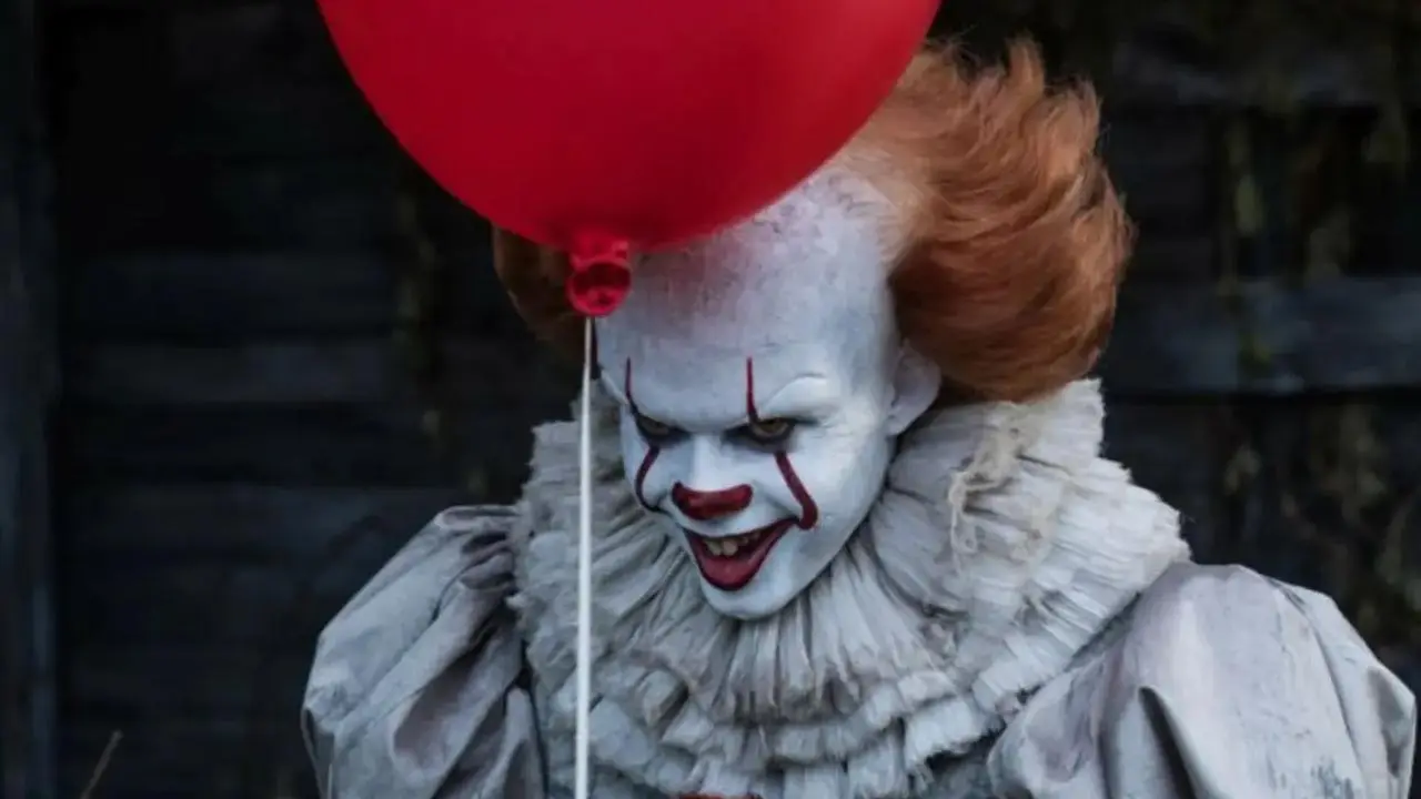 The journey of Bill Skarsgård from Sweden to Hollywood 4 Bill Skarsgård Pennywise Dancing Clown IT