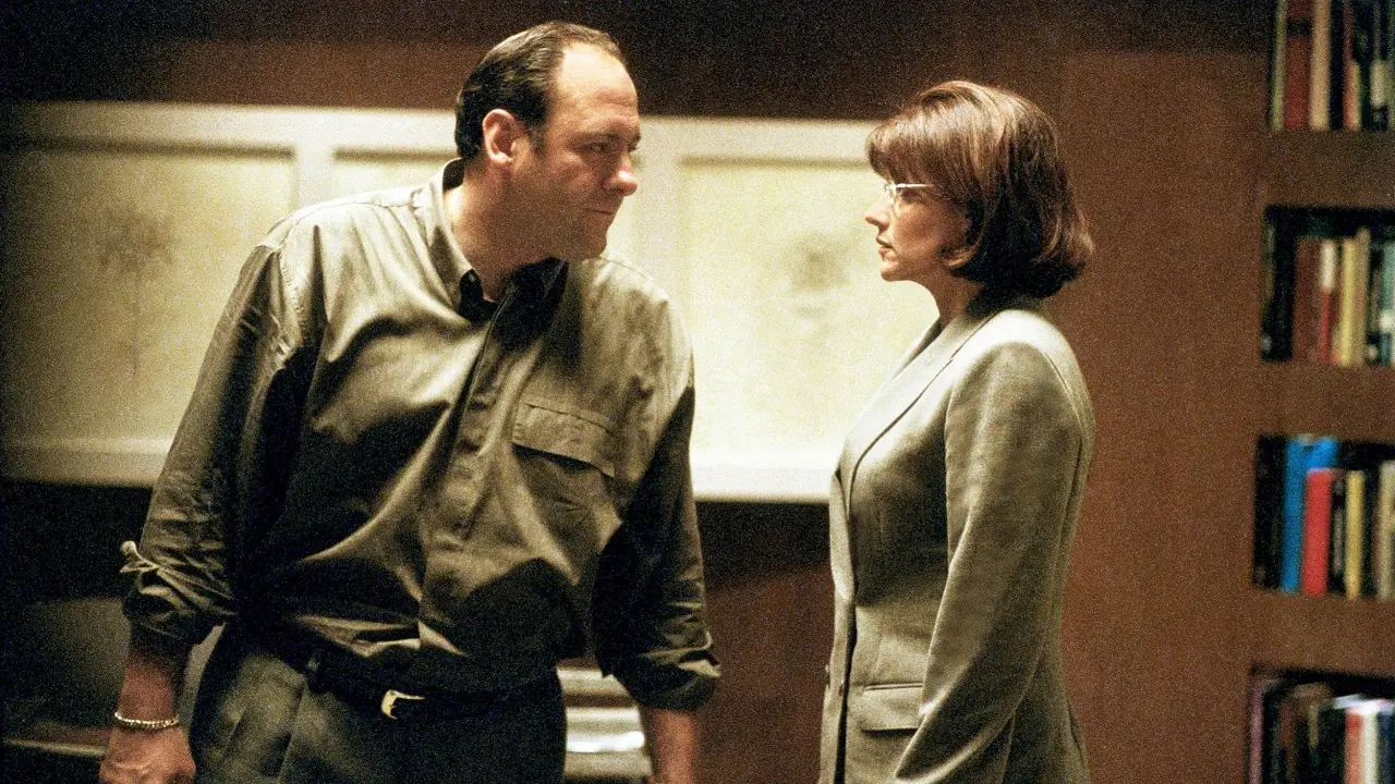 How James Gandolfini's Acting Left Lorraine Bracco Speechless On The Sopranos 1 How James Gandolfini's Acting Left Lorraine Bracco Speechless On The Sopranos