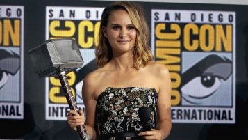 A Fanfic of Natalie Portman Mighty Thor From 'Thor: Love & Thunder'!