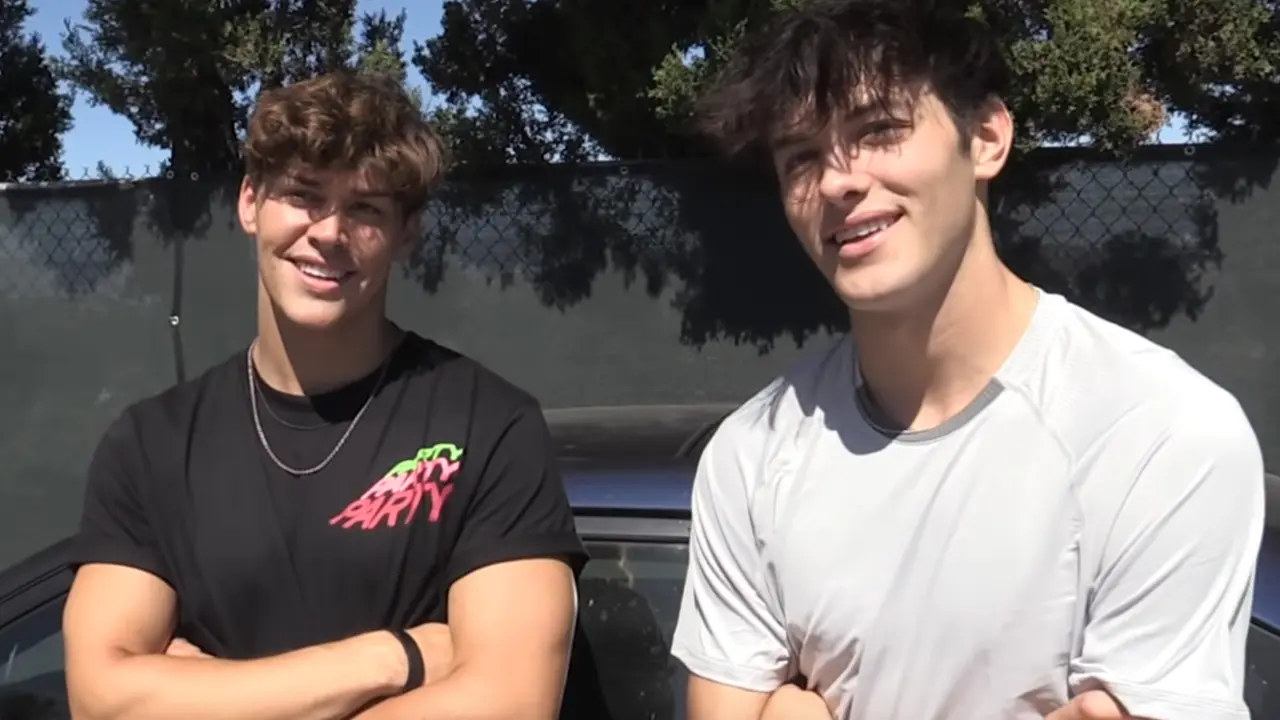 Noah Beck reacts to Griffin Johnson's diss track