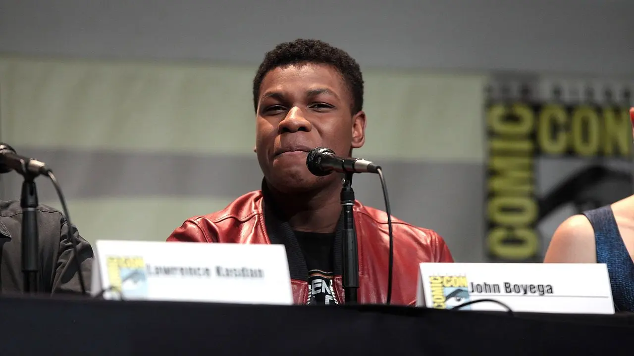 Star Wars' John Boyega Reveals The DC Character He Wants To Play! 1 John Boyega Reveals The DC Character He Wants To Play!