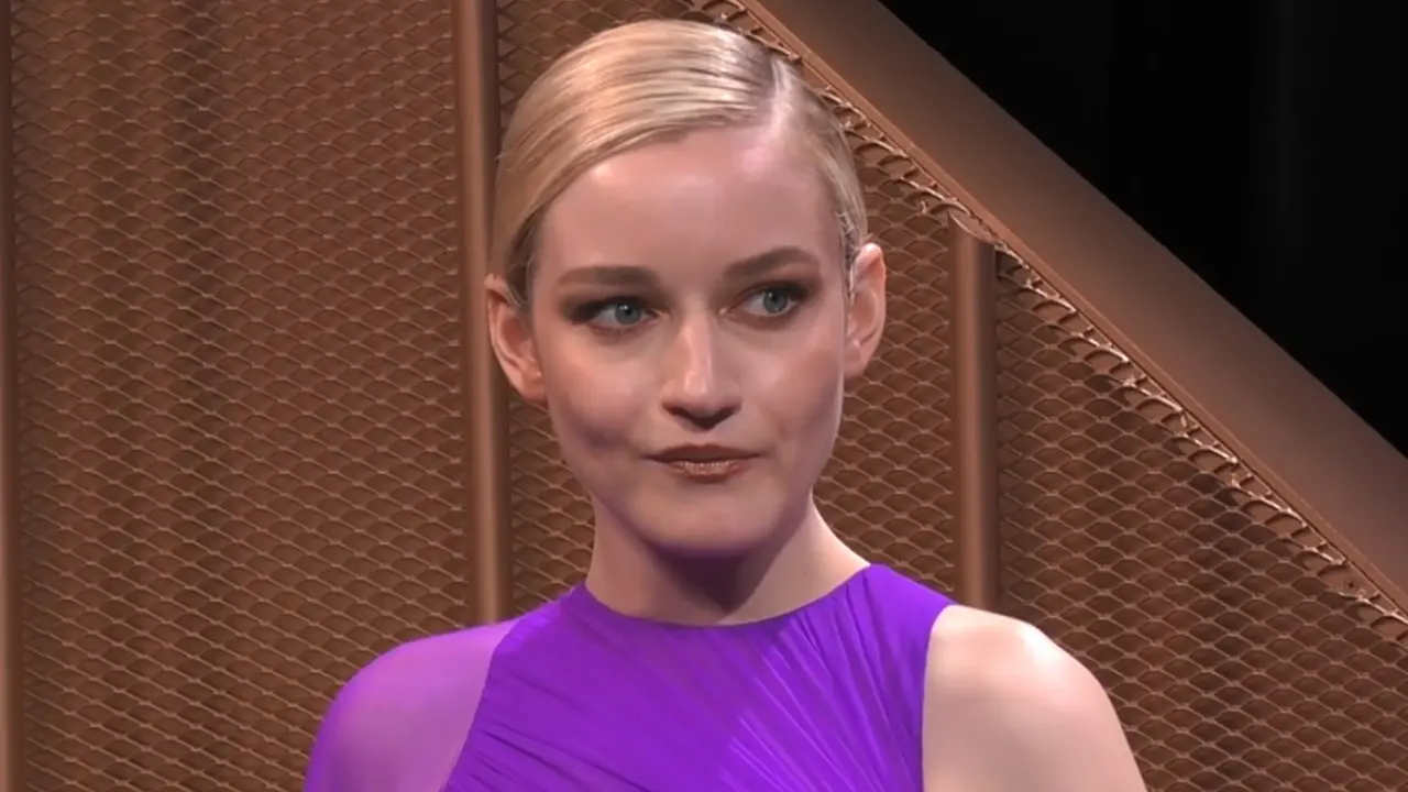 Will Ruth Langmore pick a side or create her own in Ozark Season 4