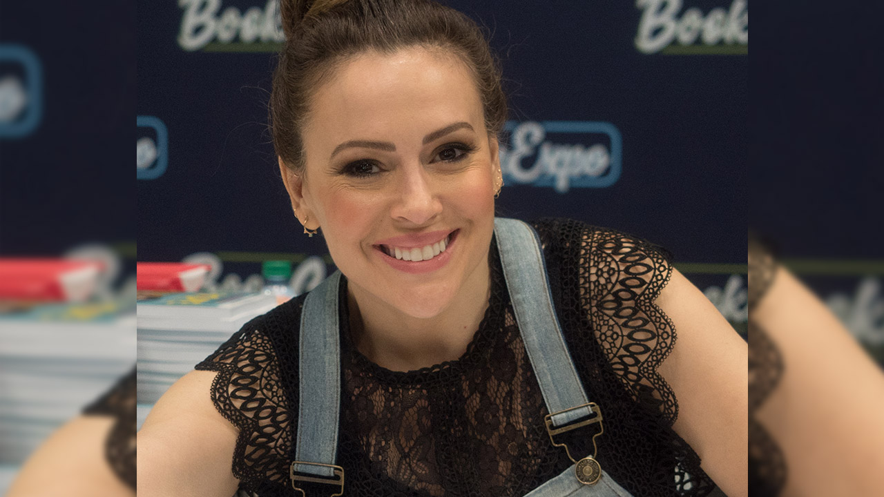 Alyssa Milano to star in new Netflix movie