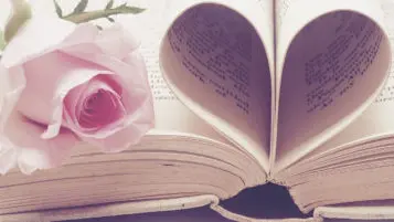 5 book Series that should be adapted into moviestv-shows (romance)