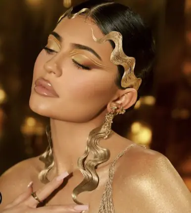 Kylie Jenner Cosmetics 24K Birthday Collection will have you wishing you had 24k 9 Body Glow On Kylie Kylie