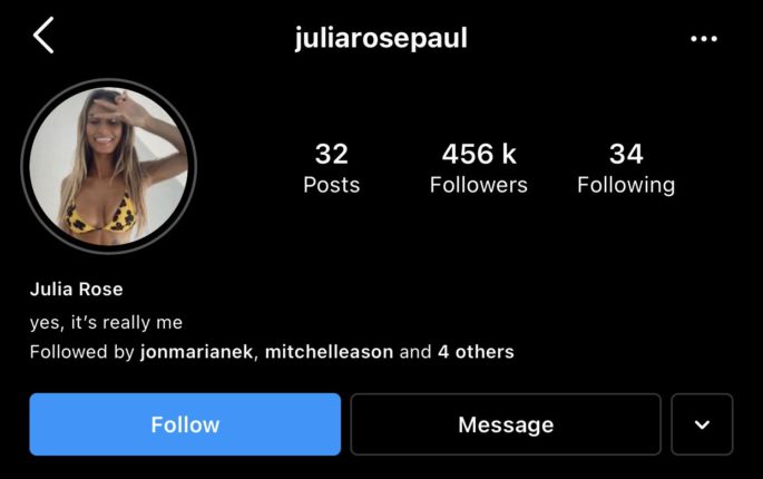 Julia Rose changed her name on Instagram