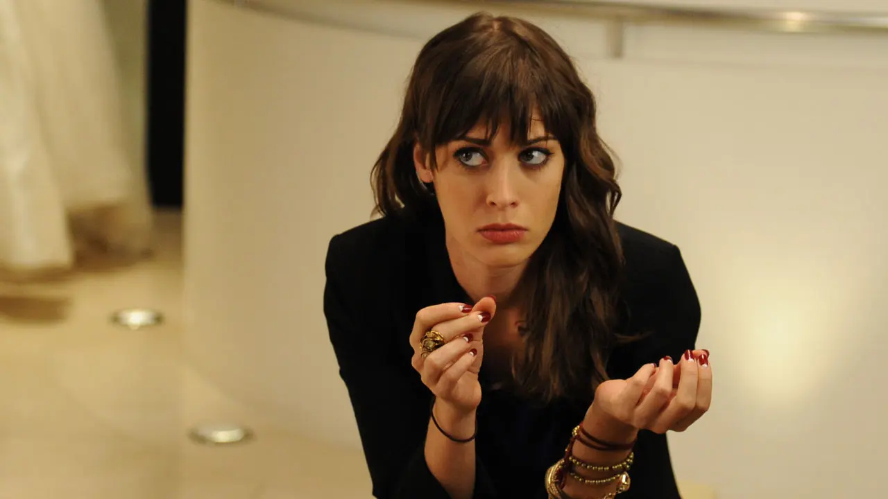 Best Lizzy Caplan Movie Performances You Should Watch 5 Bachelorette Lizzy Caplan Movie