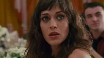 Lizzy Caplan's Best Movie Performances You Should Watch