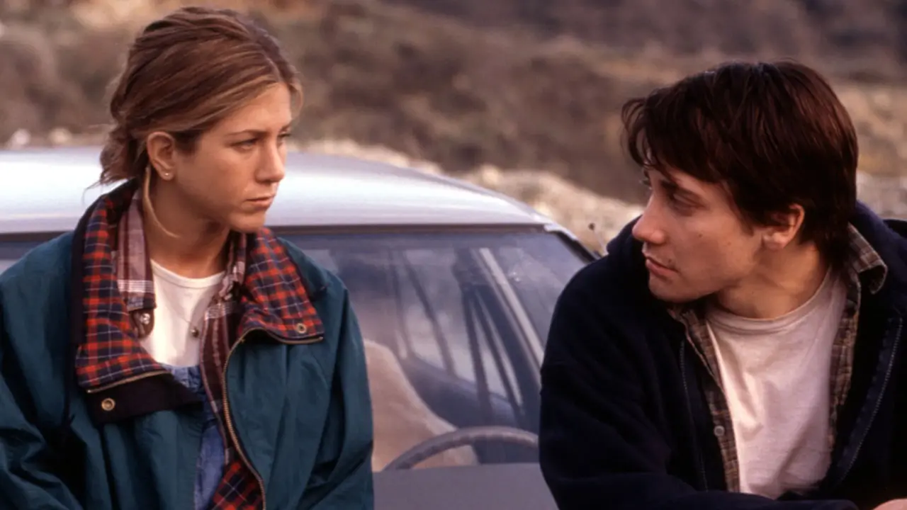 Best Jennifer Aniston Movies To Watch 1 Jennifer Aniston and Jake Gyllenhaal in 'Good Girl'