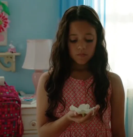 Jenna Ortega in Jane the Virgin